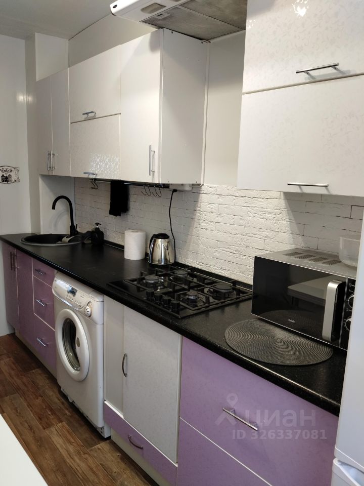 2-к кв. Волгоградская область, Волжский ул. Наримана Нариманова, 8А (45.0 м²)