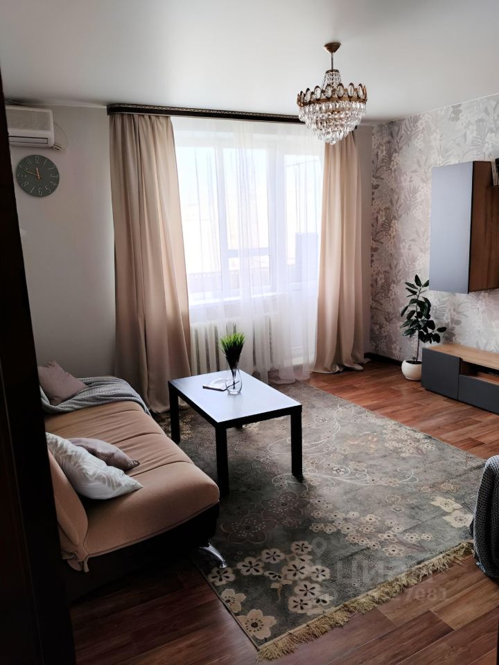 2-к кв. Волгоградская область, Волжский ул. Наримана Нариманова, 8А (45.0 м²)