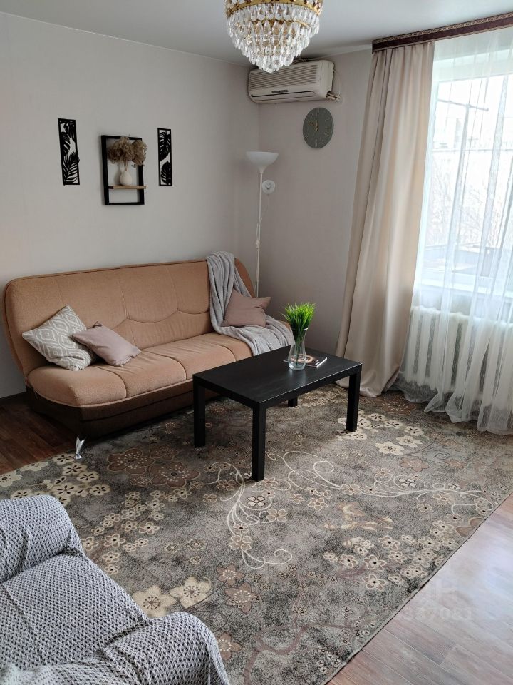 2-к кв. Волгоградская область, Волжский ул. Наримана Нариманова, 8А (45.0 м²)