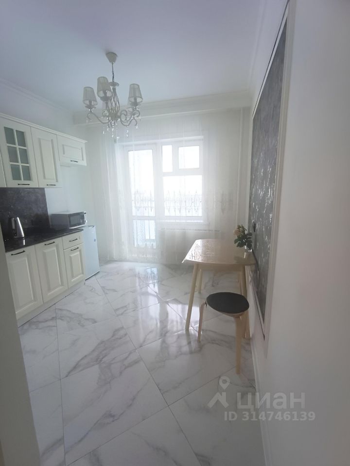 1-к кв. Саха (Якутия), Якутск ул. Лермонтова, 63 (37.0 м²)