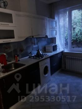 3-комн.кв., 60 м², этаж 3