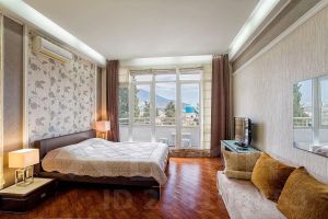 3-комн.кв., 95 м², этаж 3