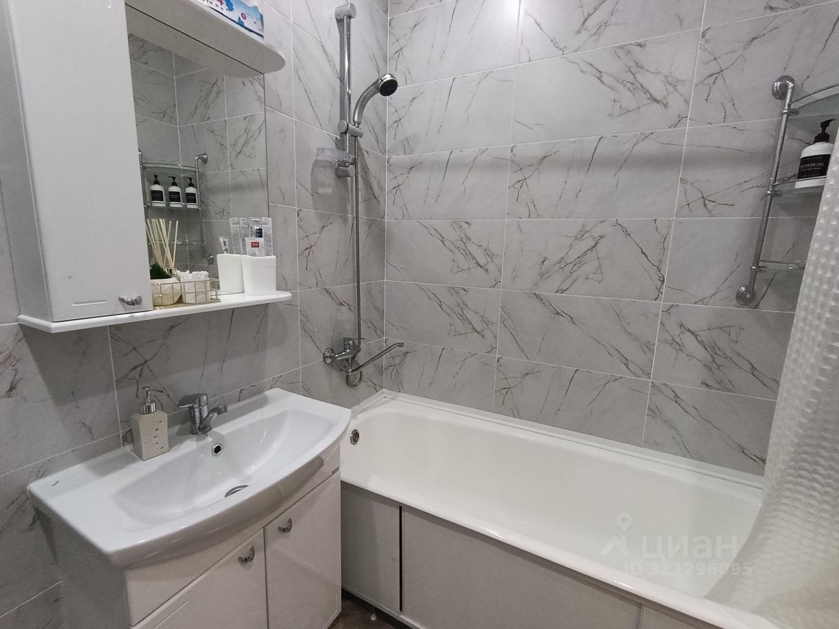 1-к кв. Сахалинская область, Южно-Сахалинск ул. Ленина, 563к5 (41.0 м²)