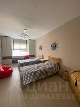 4-комн.кв., 101 м², этаж 8