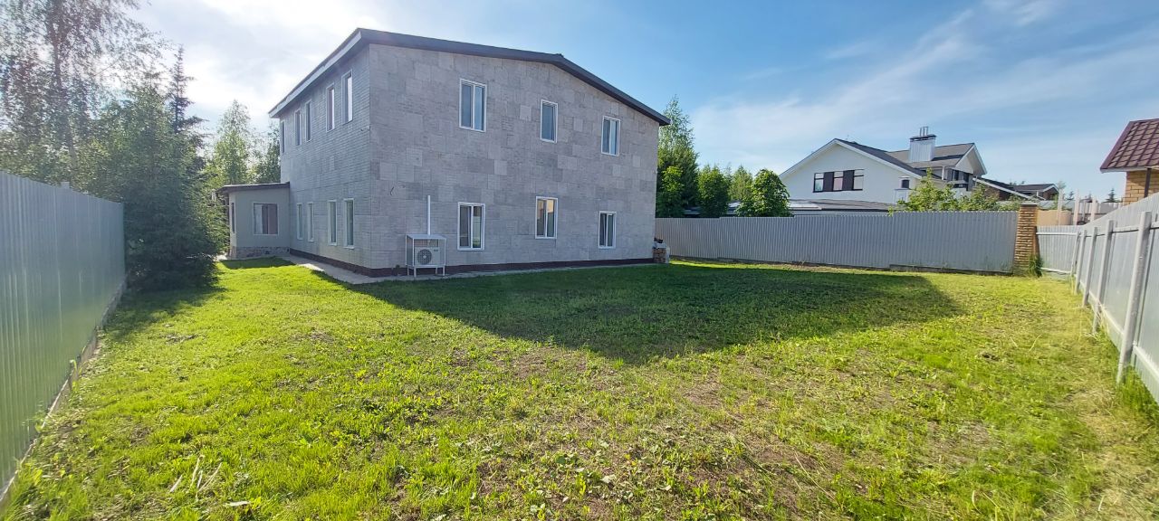 Дом в Татарстан, Казань ул. Яктылык, 12А (400 м²)