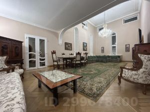 4-этаж.  650 м²