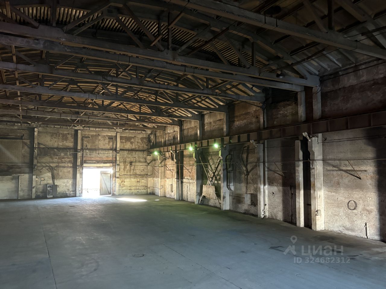Производственное помещение в Санкт-Петербург Уманский пер., 68к2 (1433 м²)