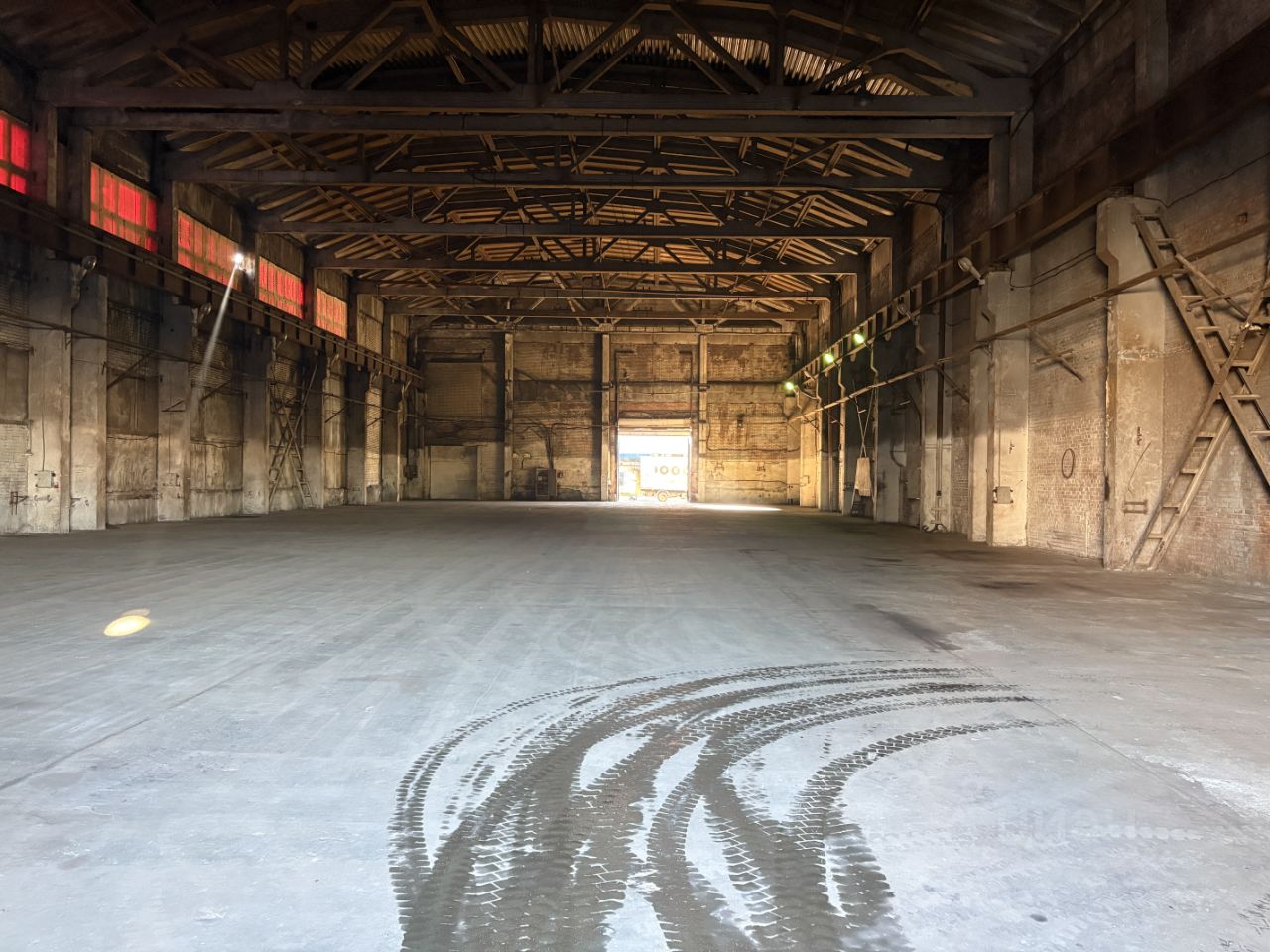 Производственное помещение в Санкт-Петербург Уманский пер., 68к2 (1433 м²)