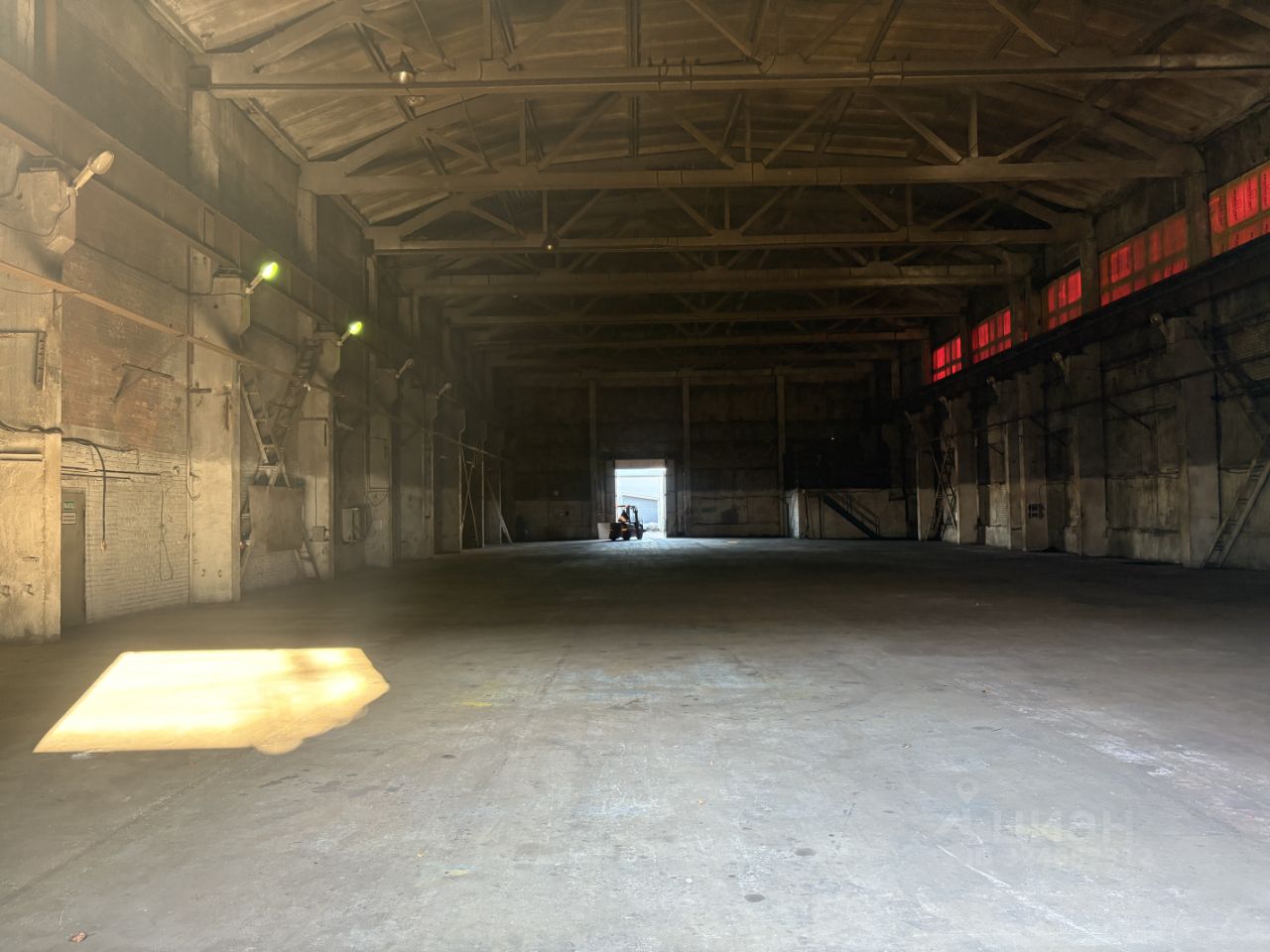 Производственное помещение в Санкт-Петербург Уманский пер., 68к2 (1433 м²)