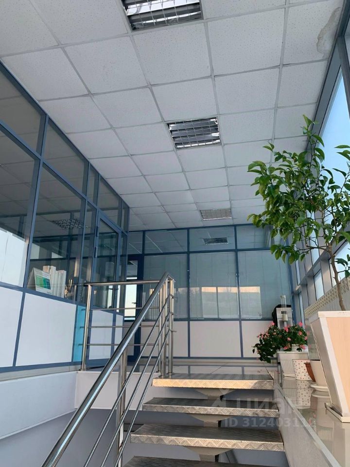 Производственное помещение в Забайкальский край, Чита ул. Каларская, 50А (4488 м²)