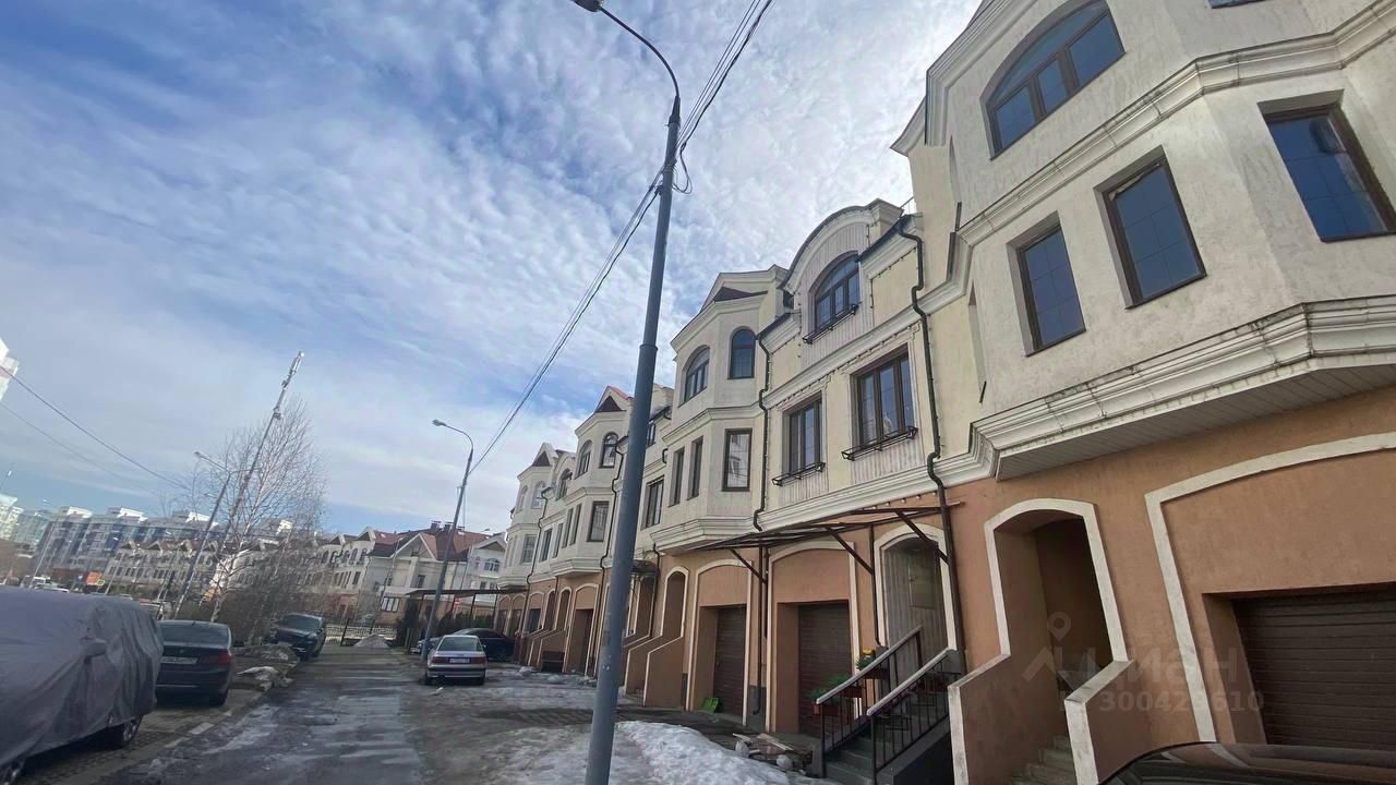 Купить таунхаус на бульваре Павшинский в городе Красногорск, продажа  таунхаусов - база объявлений Циан. Найдено 3 объявления