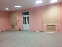 торг. площадь 80 м², этаж 1