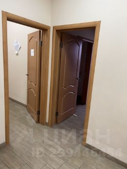 торг. площадь 80 м², этаж 1