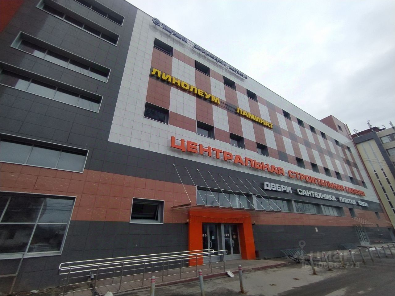 Аренда Торгового помещения 750м² на ул. Литвинова 74к31