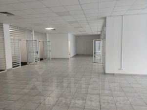 торг. площадь 700 м², этаж 2