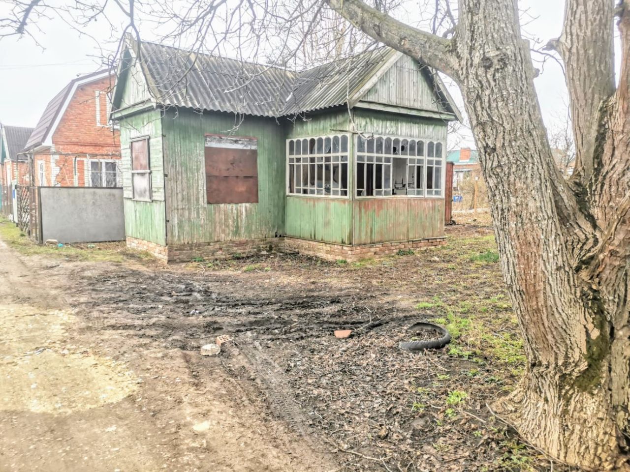 Купить загородную недвижимость в СОТ Химмаш завода Красный Молот в городе  Тихорецк, продажа загородной недвижимости - база объявлений Циан. Найдено 3  объявления