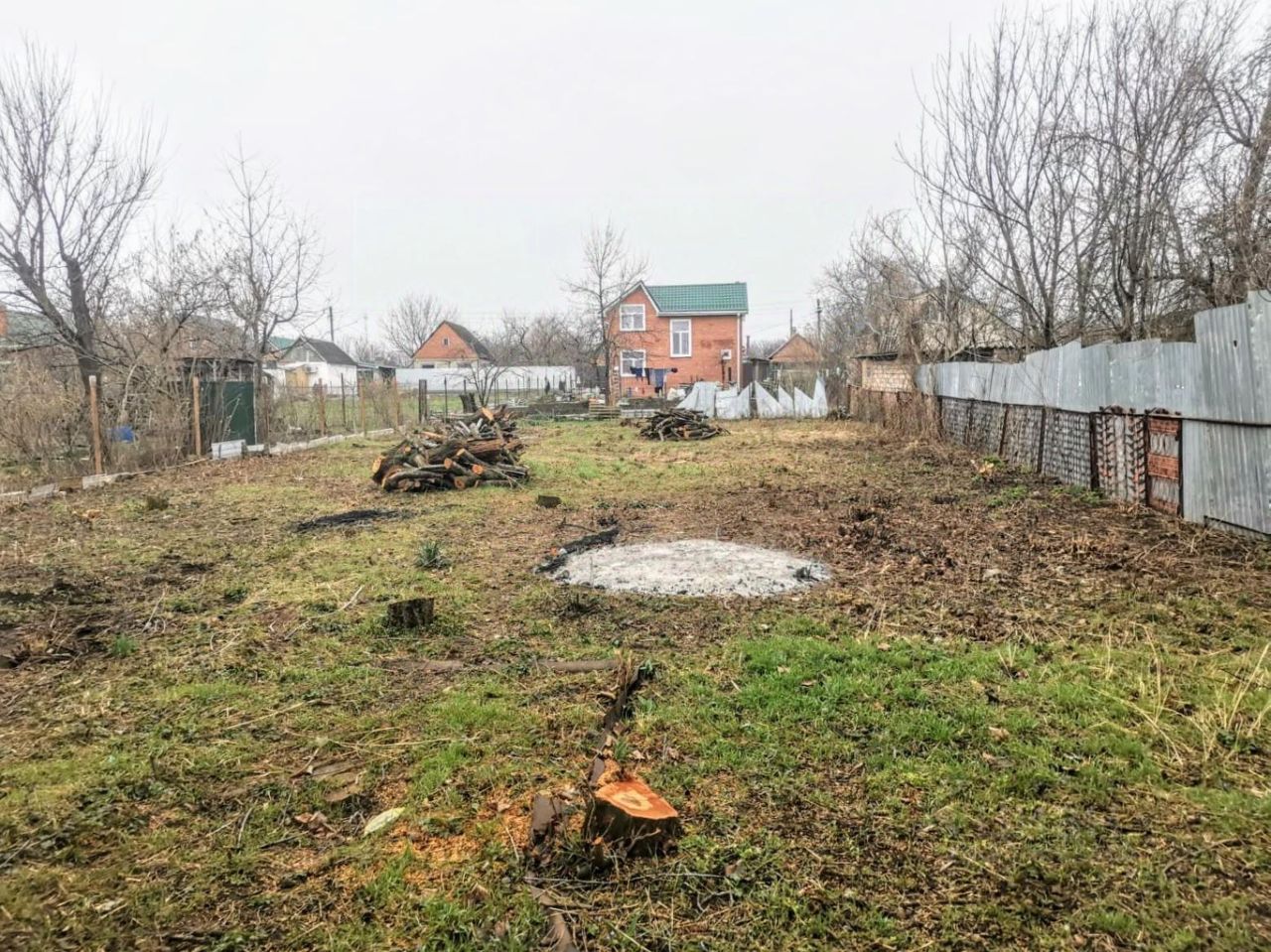 Купить загородную недвижимость в СОТ Химмаш завода Красный Молот в городе  Тихорецк, продажа загородной недвижимости - база объявлений Циан. Найдено 3  объявления