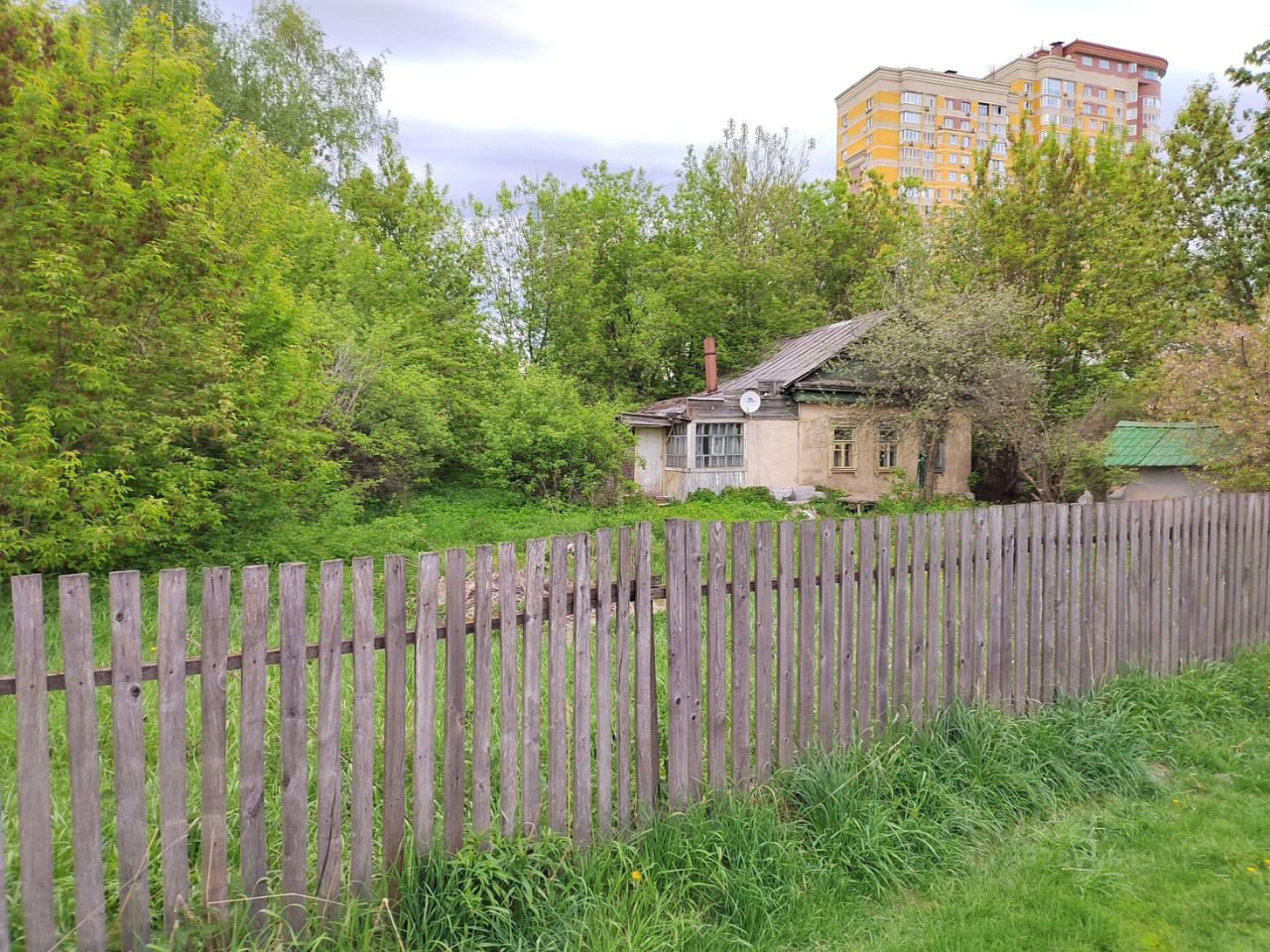 Купить земельный участок в микрорайоне Павшино в городе Красногорск,  продажа земельных участков - база объявлений Циан. Найдено 7 объявлений