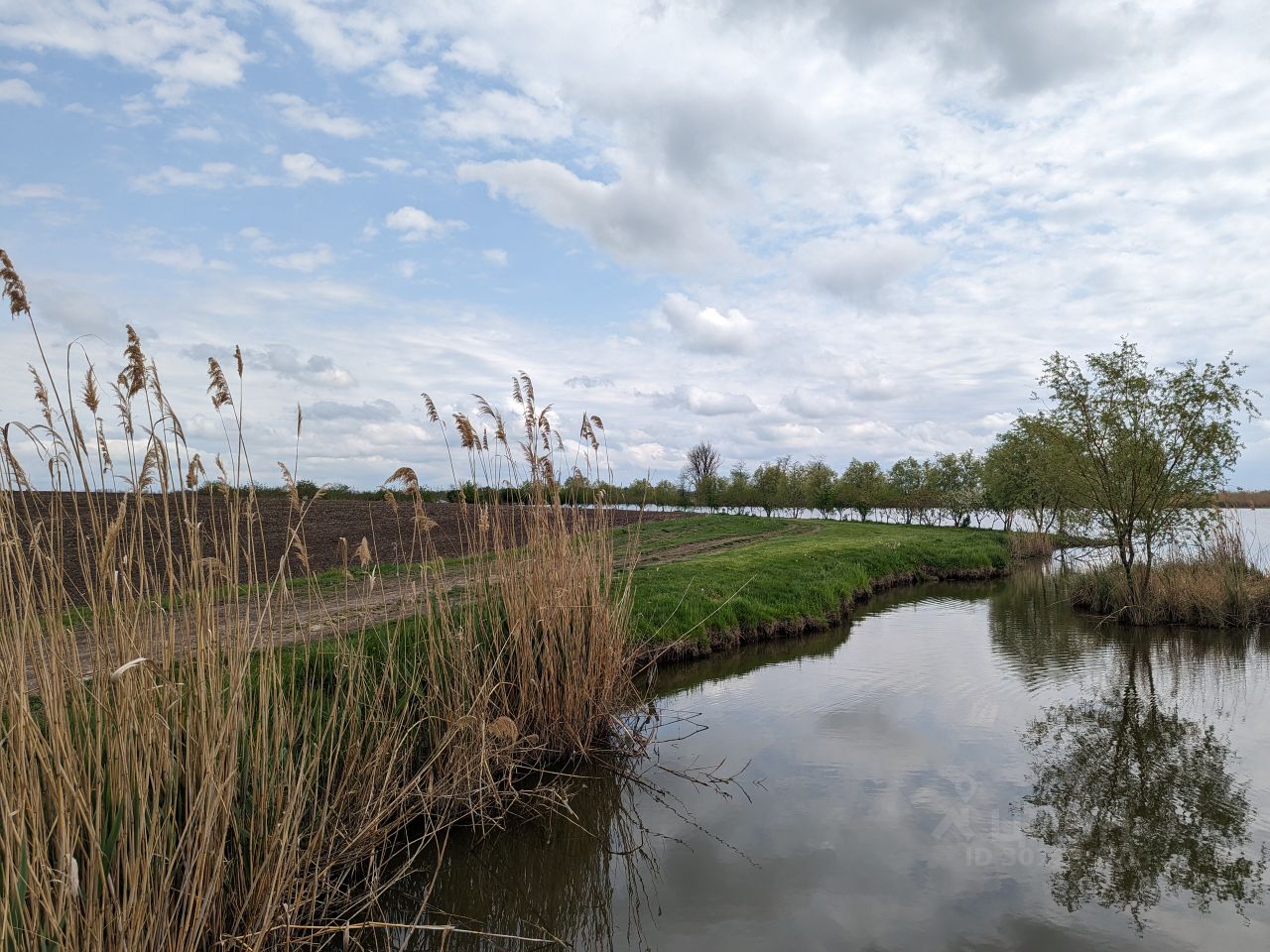 Купить загородную недвижимость на улице Красная в станице Брюховецкая,  продажа загородной недвижимости - база объявлений Циан. Найдено 1 объявление