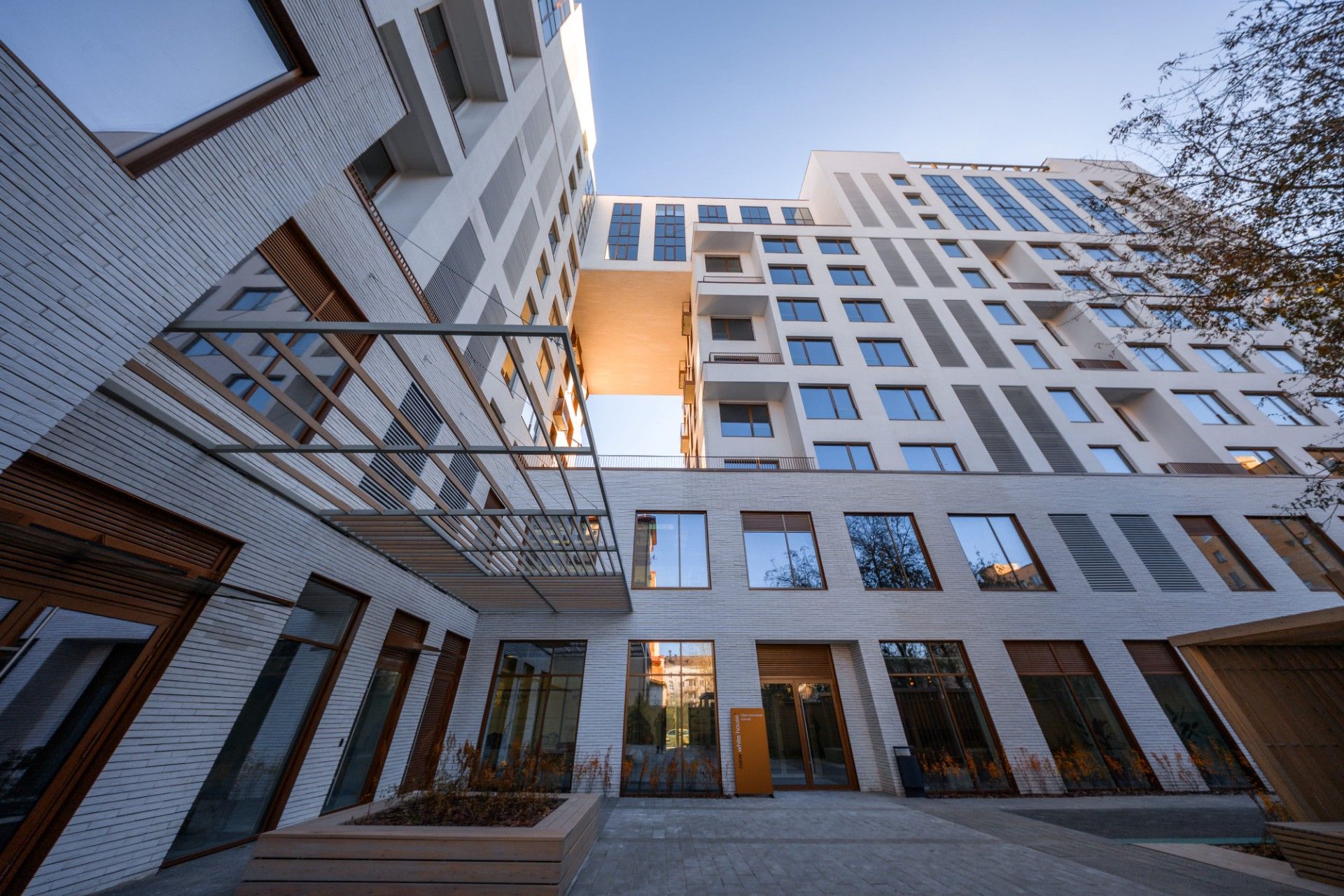 фото ЖК WHITE HOUSE (Уайт Хаус)