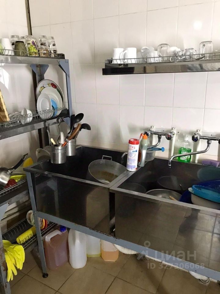 Здание в Тульская область, Тула пос. Хомяково, Хомяковская ул., 12А (500 м²)