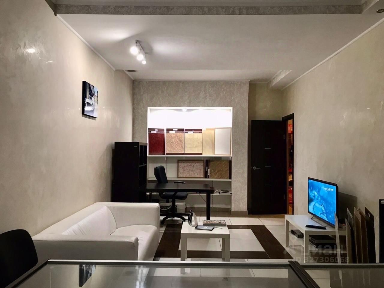 Здание в Тульская область, Тула пос. Хомяково, Хомяковская ул., 12А (500 м²)