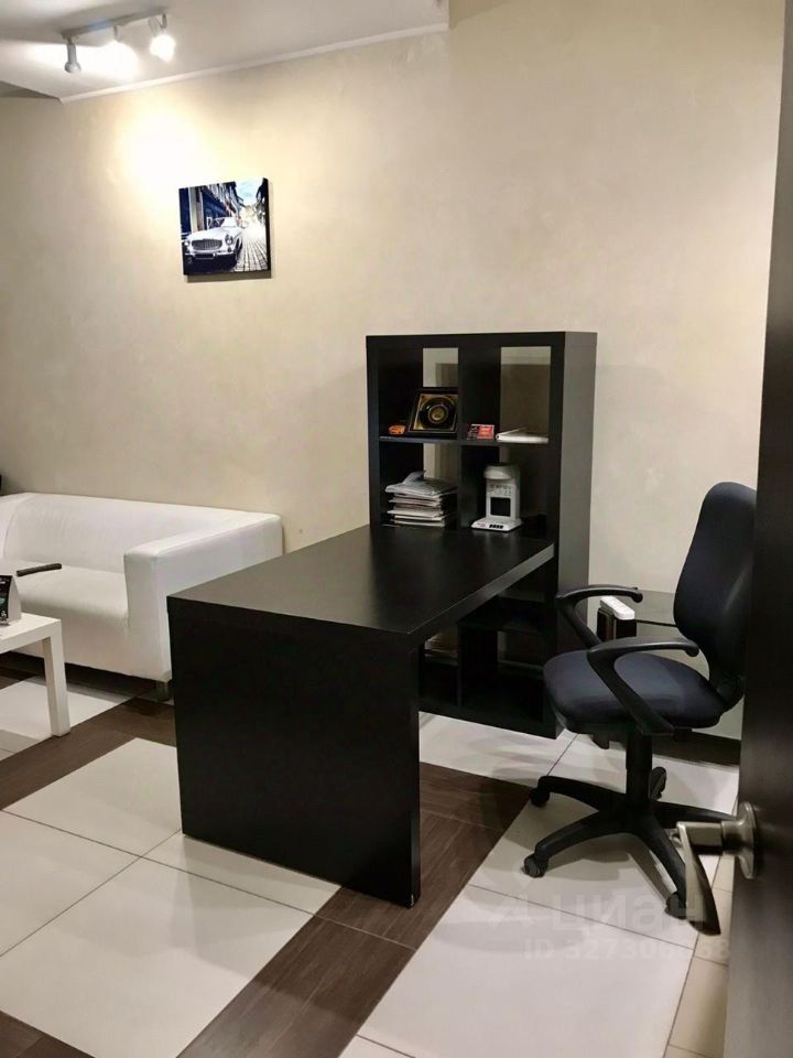 Здание в Тульская область, Тула пос. Хомяково, Хомяковская ул., 12А (500 м²)