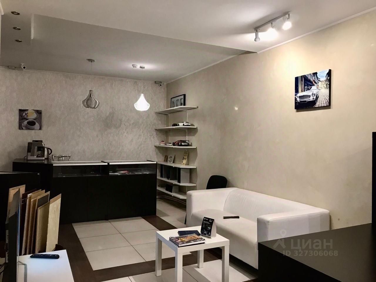 Здание в Тульская область, Тула пос. Хомяково, Хомяковская ул., 12А (500 м²)