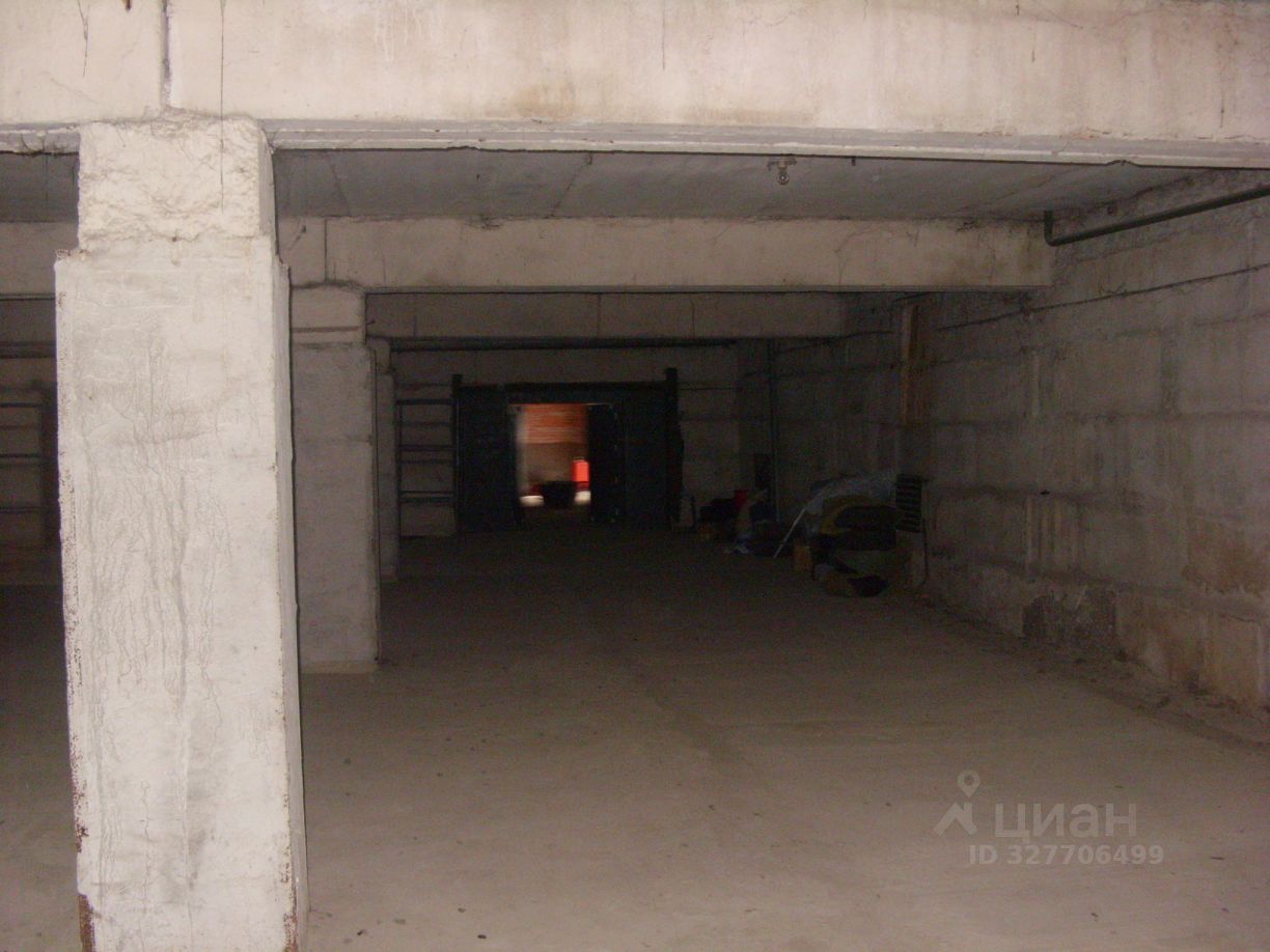 Здание в Калужская область, Таруса Серпуховское ш., 22 (1000 м²)