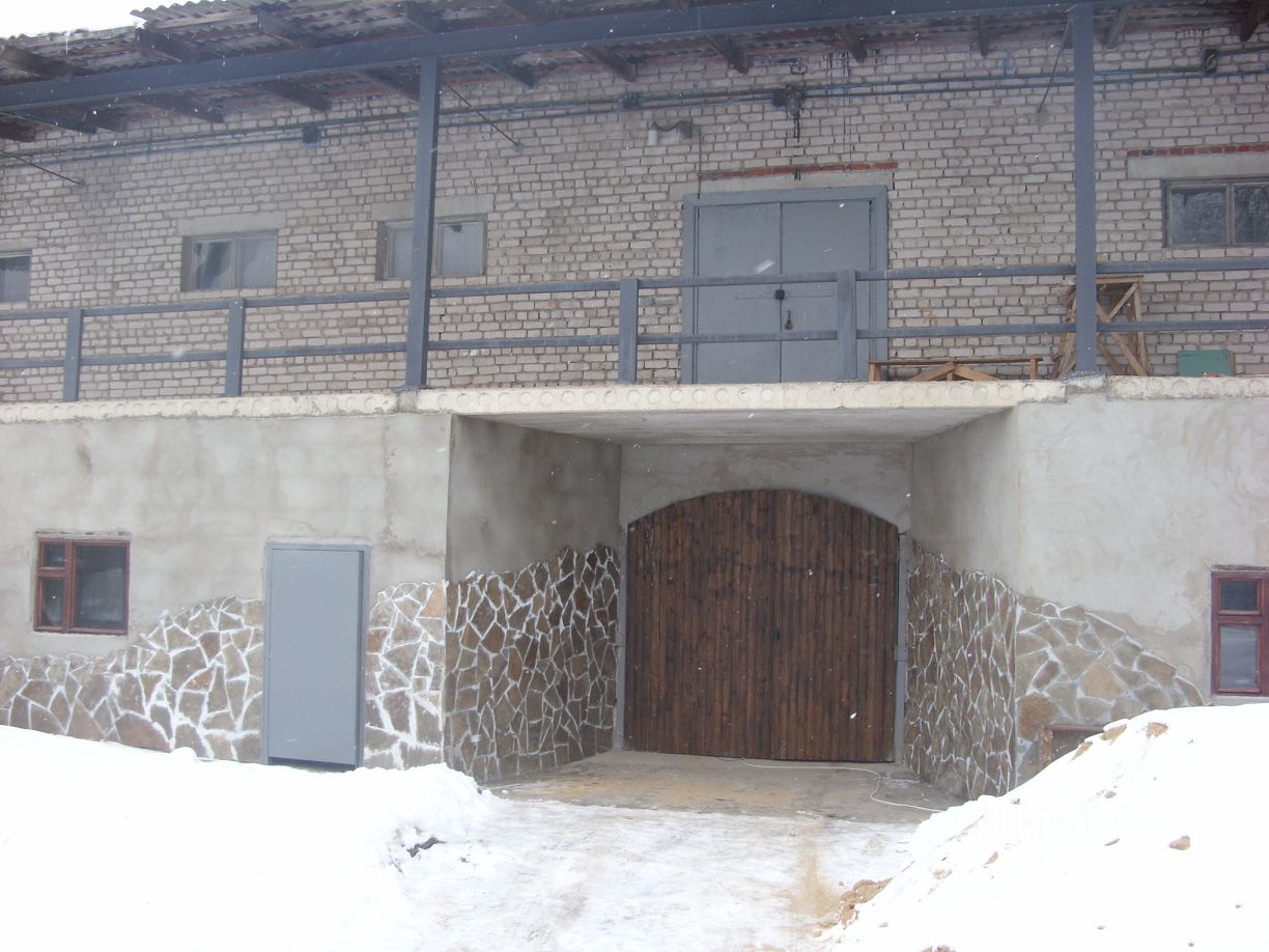 Здание в Калужская область, Таруса Серпуховское ш., 22 (1000 м²)